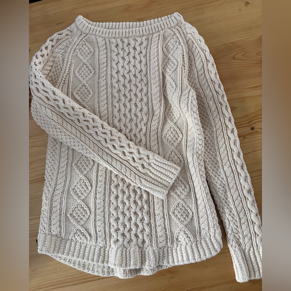 L.L. Bean Cream chunky Cable Knit fisherman Sweater women’s xxs